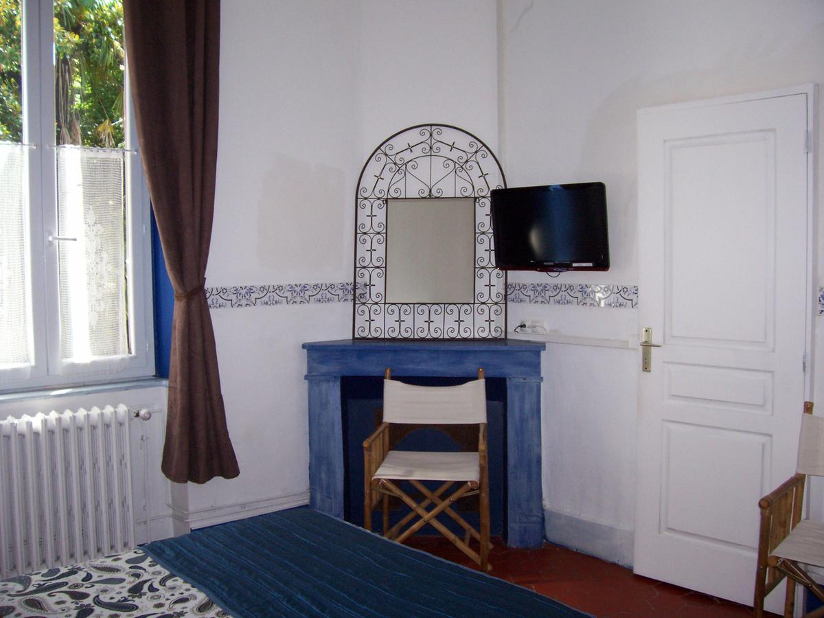 Auberge Cocagne Aveze  Luaran gambar